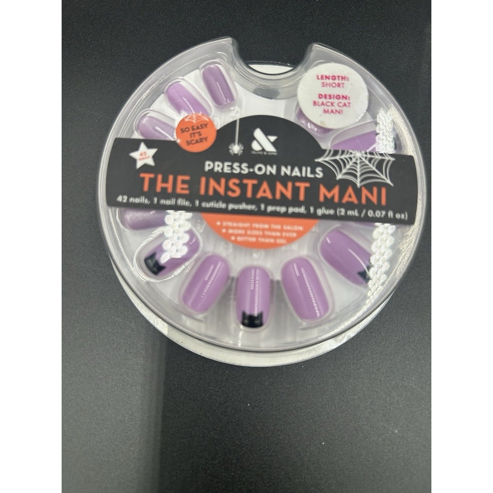 Olive & June Press On Nails The Super Stick Mani Short Purple Black Cat